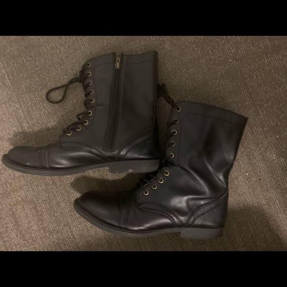 Shoes - Black boots Shoes - Black boots